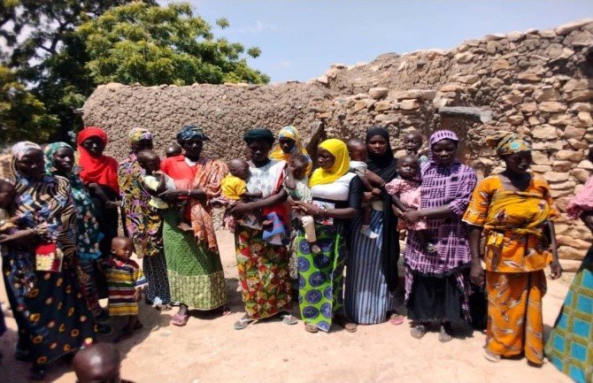 Suivi et évaluation des interventions en nutrition communautaire dans les régions de Sikasso, Mopti et Ségou lutte contre la malnutrition 1